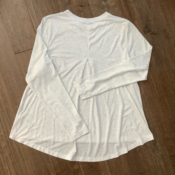 Sweaty Betty NWT Classic White Long Sleeve Tee, L - Picture 5 of 8